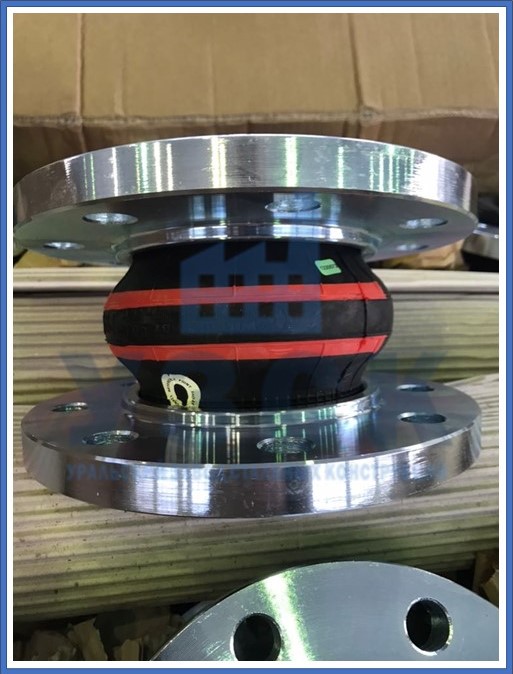 компенсатор резиновый фланцевый в Бийске